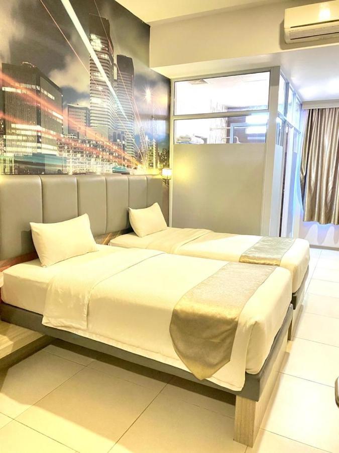 Os Hotel Tanjung Uncang Sagulung Dış mekan fotoğraf